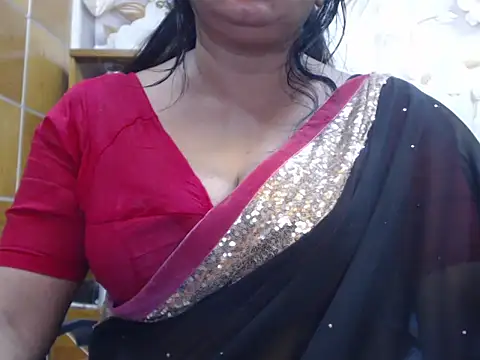 Snapshot of desi-maisa130 chatting on 06/20/26, 04:54 desi-maisa130 online show from 06/20/26, 04:54