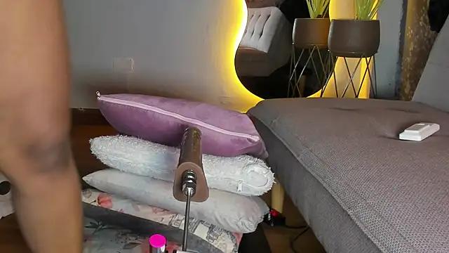 Yiseth 02 online show from 10/29/25, 11:34