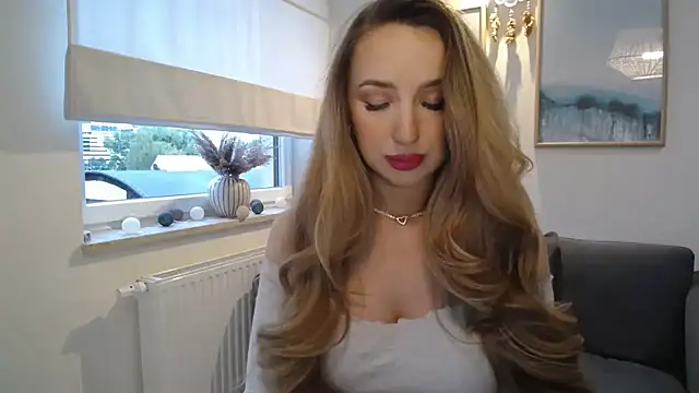 JulietteDiamond online show from 09/22/25, 03:36