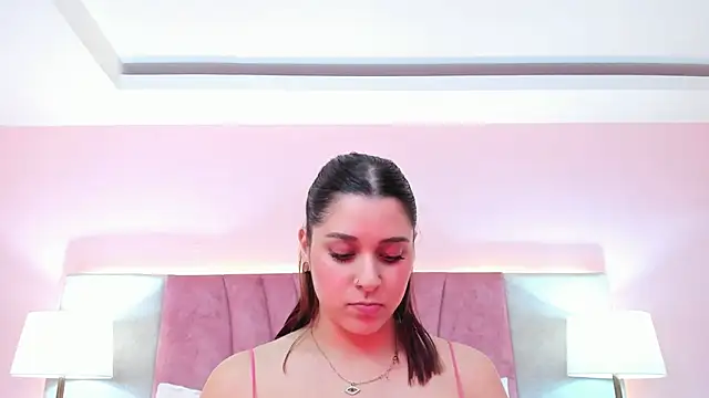 Snapshot of SophiaLaurens chatting on 01/17/25, 05:51 SophiaLaurens online show from 01/17/25, 05:51