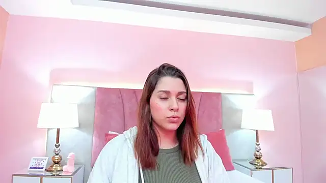 Snapshot of SophiaLaurens chatting on 01/27/25, 07:03 SophiaLaurens online show from 01/27/25, 07:03