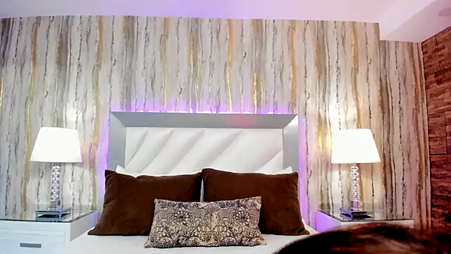 Snapshot of SophiaLaurens chatting on 02/06/25, 02:58 SophiaLaurens online show from 02/06/25, 02:58