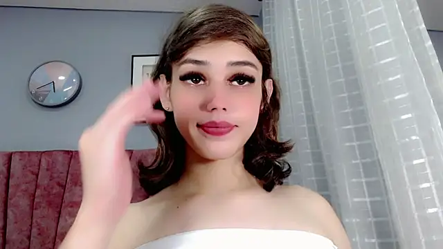 Snapshot of ValeriaAguilar chatting on 12/12/24, 11:36 ValeriaAguilar online show from 12/12/24, 11:36