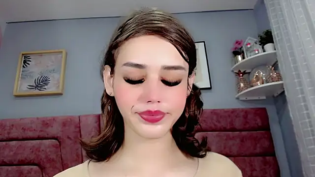 Snapshot of ValeriaAguilar chatting on 12/16/24, 03:54 ValeriaAguilar online show from 12/16/24, 03:54