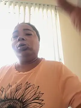 JCCaramelbarbie1 online show from 10/26/25, 04:57