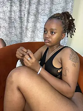 Doublefreaks online show from 02/11/26, 11:54