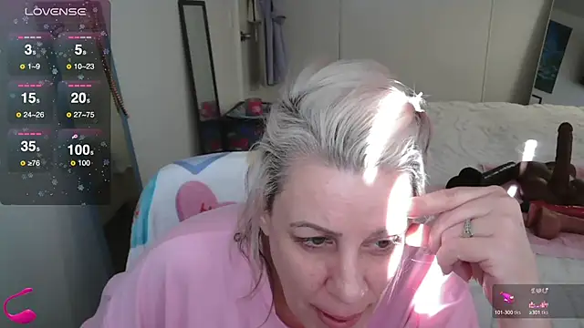 VegasDani online show from 01/12/25, 09:19