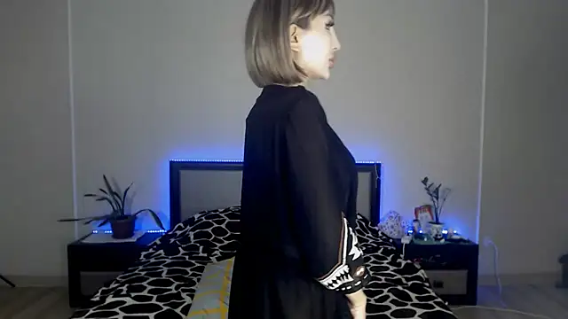 Snapshot of Izalimka chatting on 03/07/25, 06:13 Izalimka online show from 03/07/25, 06:13