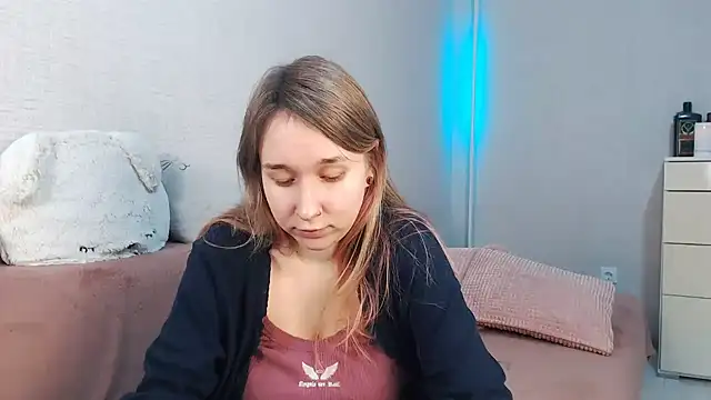 lovely hayley online show from 02/03/26, 10:04