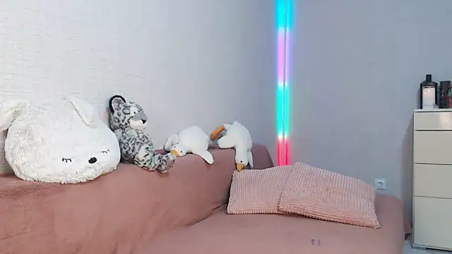 lovely hayley online show from 02/04/26, 09:53