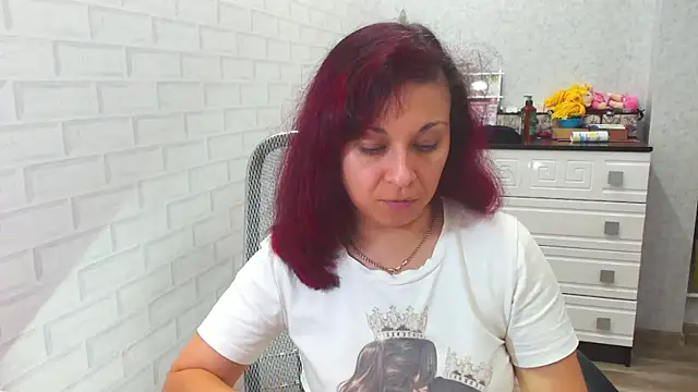 Snapshot of TeasyLana chatting on 12/05/24, 04:34 TeasyLana online show from 12/05/24, 04:34