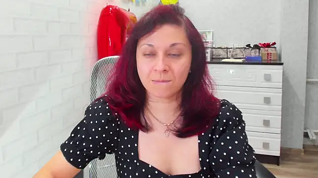 Snapshot of TeasyLana chatting on 03/20/25, 05:35 TeasyLana online show from 03/20/25, 05:35