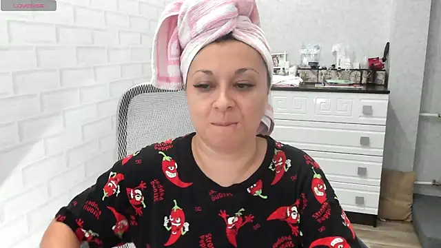 Snapshot of TeasyLana chatting on 08/06/26, 08:16 TeasyLana online show from 08/06/26, 08:16