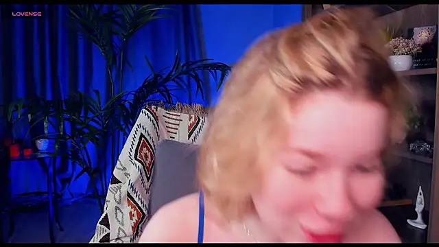 Snapshot of PollyHathor chatting on 01/10/25, 01:53 PollyHathor online show from 01/10/25, 01:53