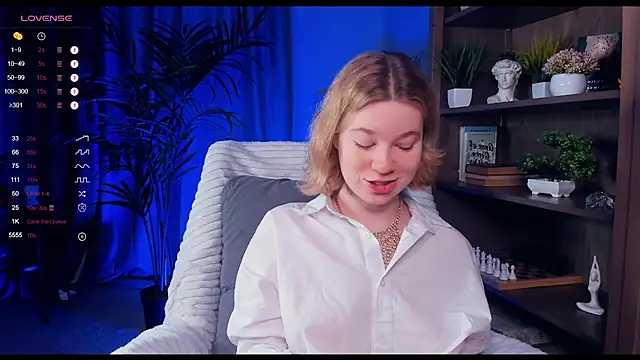 Snapshot of PollyHathor chatting on 01/12/25, 09:29 PollyHathor online show from 01/12/25, 09:29
