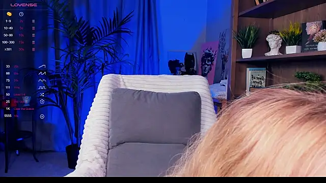 Snapshot of PollyHathor chatting on 01/23/25, 09:29 PollyHathor online show from 01/23/25, 09:29