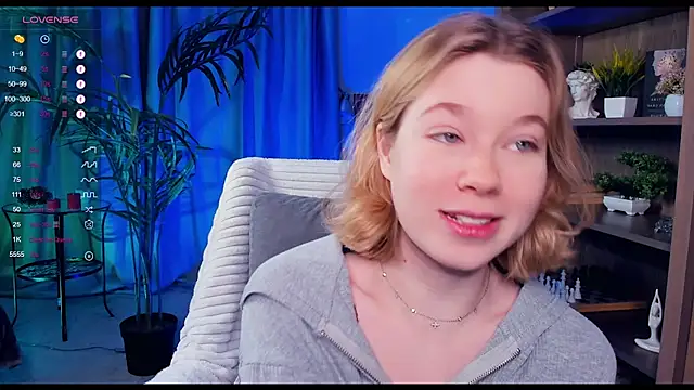 Snapshot of PollyHathor chatting on 02/01/25, 09:29 PollyHathor online show from 02/01/25, 09:29