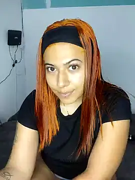 Snapshot of caro_sweett chatting on 01/12/25, 04:08 caro sweett online show from 01/12/25, 04:08