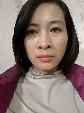 Snapshot of Sweets24 chatting on 01/01/25, 05:54 Sweets24 online show from 01/01/25, 05:54