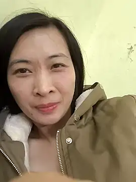 Snapshot of Sweets24 chatting on 01/06/25, 03:19 Sweets24 online show from 01/06/25, 03:19