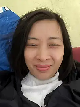 Snapshot of Sweets24 chatting on 01/12/25, 02:45 Sweets24 online show from 01/12/25, 02:45