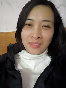 Snapshot of Sweets24 chatting on 01/12/25, 05:56 Sweets24 online show from 01/12/25, 05:56