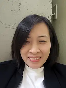 Snapshot of Sweets24 chatting on 01/14/25, 04:18 Sweets24 online show from 01/14/25, 04:18