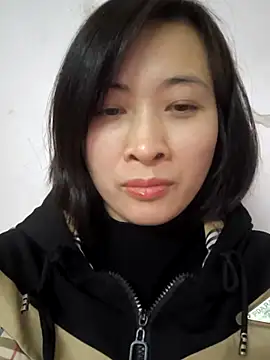 Snapshot of Sweets24 chatting on 02/05/25, 05:20 Sweets24 online show from 02/05/25, 05:20