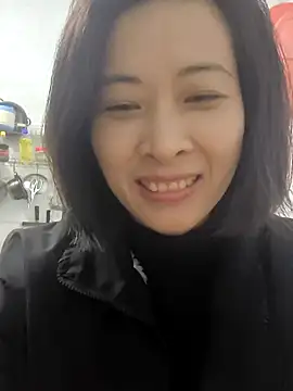 Snapshot of Sweets24 chatting on 02/05/25, 11:28 Sweets24 online show from 02/05/25, 11:28