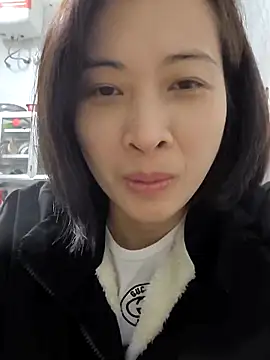 Snapshot of Sweets24 chatting on 02/06/25, 11:26 Sweets24 online show from 02/06/25, 11:26