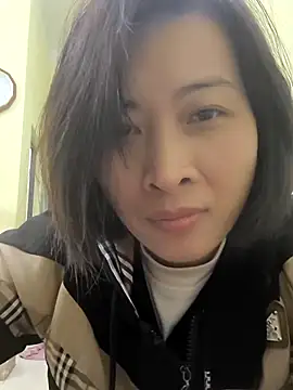 Snapshot of Sweets24 chatting on 02/19/25, 12:00 Sweets24 online show from 02/19/25, 12:00