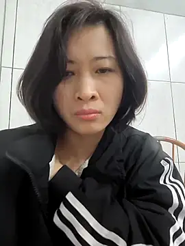 Snapshot of Sweets24 chatting on 02/25/25, 11:11 Sweets24 online show from 02/25/25, 11:11