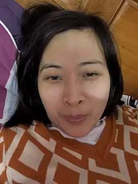 Snapshot of Sweets24 chatting on 02/26/25, 02:15 Sweets24 online show from 02/26/25, 02:15