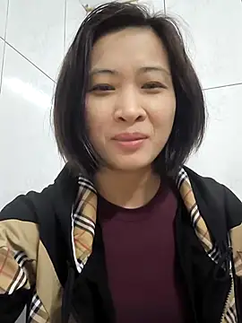 Snapshot of Sweets24 chatting on 03/09/25, 11:35 Sweets24 online show from 03/09/25, 11:35