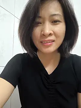 Snapshot of Sweets24 chatting on 03/12/25, 11:12 Sweets24 online show from 03/12/25, 11:12