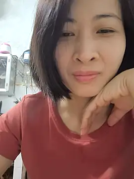 Snapshot of Sweets24 chatting on 03/22/25, 11:42 Sweets24 online show from 03/22/25, 11:42