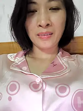 Snapshot of Sweets24 chatting on 09/28/25, 02:55 Sweets24 online show from 09/28/25, 02:55