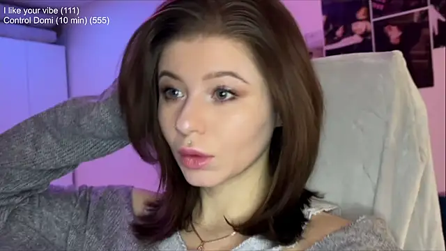 xoxoavi online show from 04/23/26, 02:08