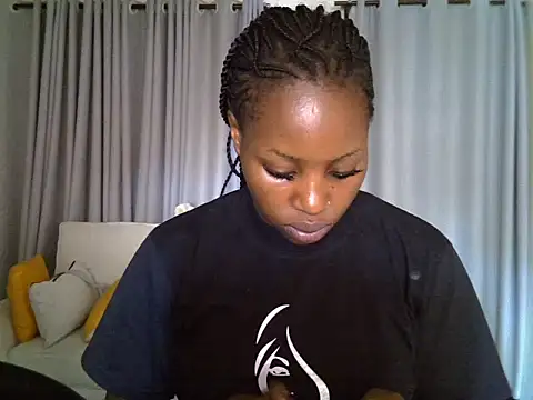 Queen loveer online show from 03/14/26, 11:04