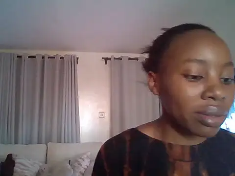 Snapshot of Queen_loveer chatting on 07/09/26, 10:30 Queen loveer online show from 07/09/26, 10:30