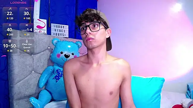 OwenBluee online show from 12/29/24, 10:56