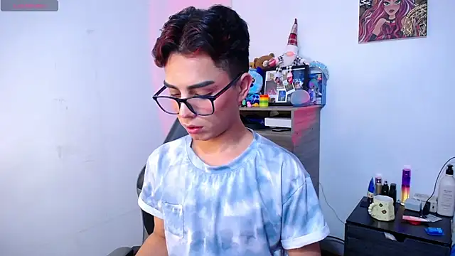 OwenBluee online show from 01/13/26, 05:02