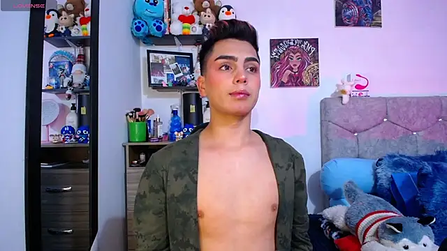 OwenBluee online show from 02/24/26, 07:17