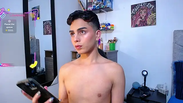 OwenBluee online show from 04/04/26, 11:40