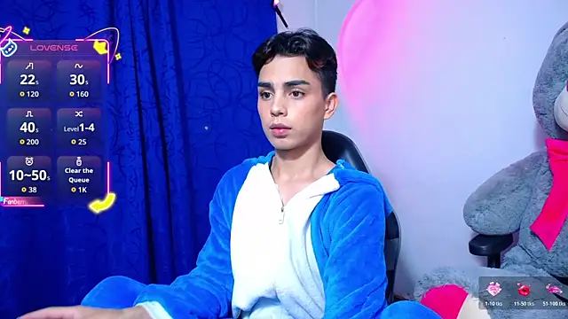 OwenBluee online show from 04/20/26, 12:35