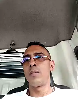 paisa233 online show from 03/25/26, 05:08