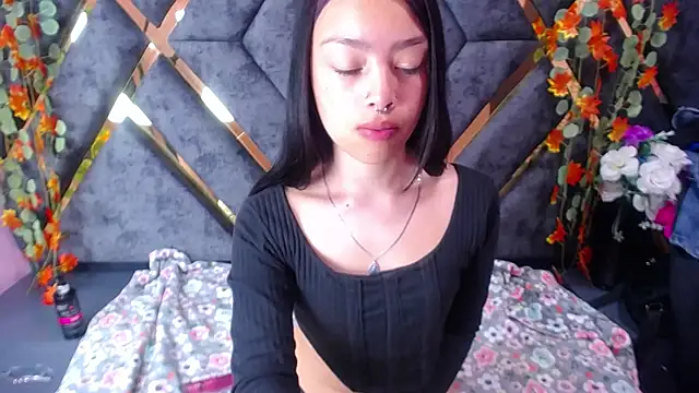 Snapshot of Sofia_Mirandaa18 chatting on 01/31/25, 12:51 Sofia Mirandaa18 online show from 01/31/25, 12:51