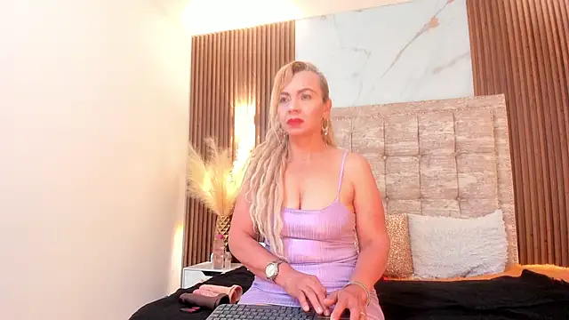 AnastasiaTaylor  online show from 09/29/25, 03:22