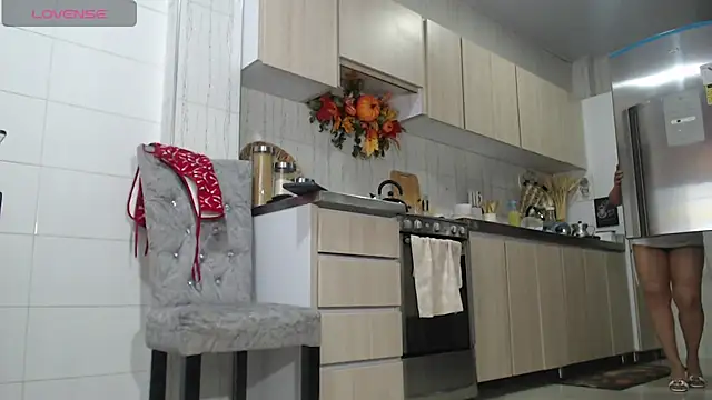 Jadeee  online show from 10/07/25, 08:39