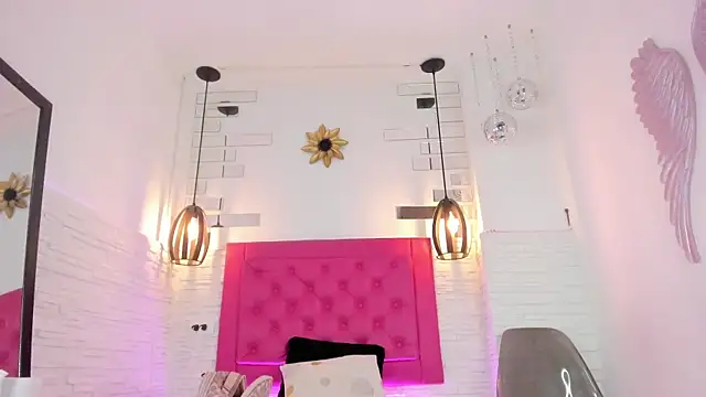 Snapshot of mia_six66 chatting on 03/16/25, 11:05 mia six66 online show from 03/16/25, 11:05